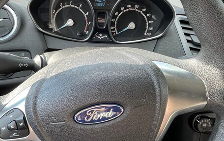 Ford Fiesta, 2015 год, 1 150 000 рублей, 6 фотография