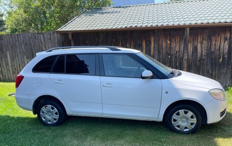 Skoda Fabia II, 2009 год, 310 000 рублей, 3 фотография
