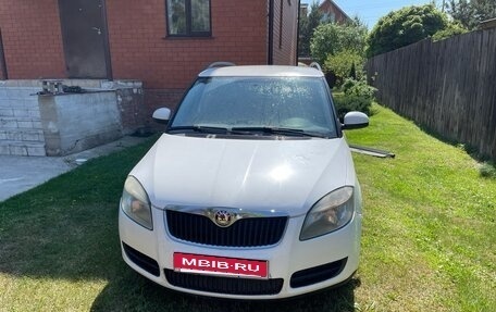 Skoda Fabia II, 2009 год, 310 000 рублей, 2 фотография