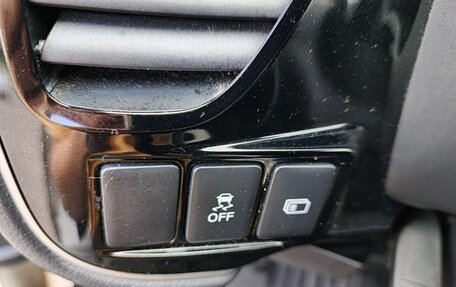 Mitsubishi Outlander III рестайлинг 3, 2022 год, 2 850 000 рублей, 14 фотография