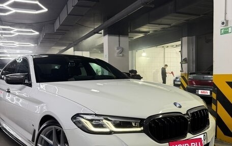 BMW 5 серия, 2021 год, 4 970 000 рублей, 2 фотография