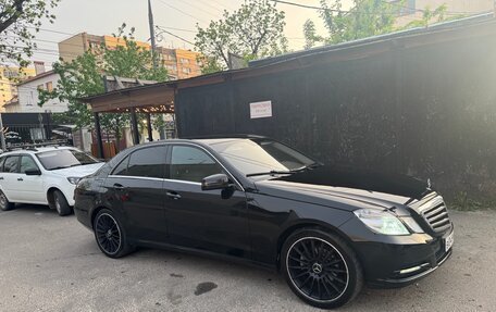 Mercedes-Benz E-Класс, 2012 год, 1 400 000 рублей, 3 фотография