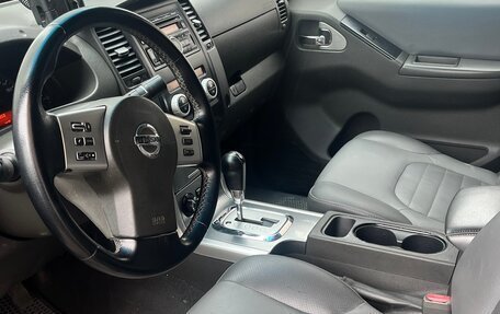 Nissan Navara (Frontier), 2010 год, 950 000 рублей, 8 фотография