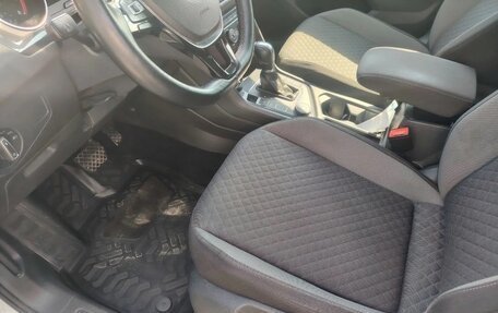 Volkswagen Tiguan II, 2017 год, 2 215 000 рублей, 12 фотография