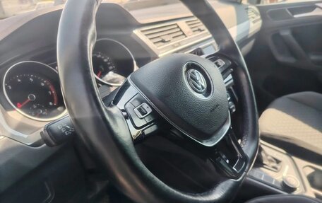 Volkswagen Tiguan II, 2017 год, 2 215 000 рублей, 14 фотография