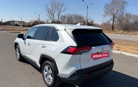Toyota RAV4, 2025 год, 3 549 000 рублей, 7 фотография