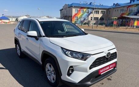 Toyota RAV4, 2025 год, 3 549 000 рублей, 12 фотография