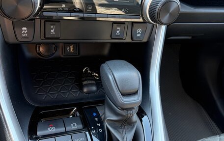 Toyota RAV4, 2025 год, 3 549 000 рублей, 20 фотография