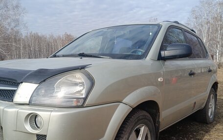 Hyundai Tucson III, 2008 год, 940 000 рублей, 2 фотография