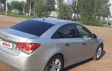 Chevrolet Cruze II, 2010 год, 620 000 рублей, 6 фотография