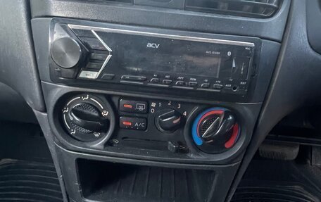 Mazda Familia Y11, 2002 год, 290 000 рублей, 6 фотография