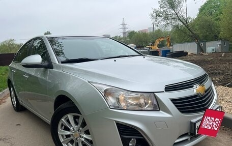Chevrolet Cruze II, 2014 год, 880 000 рублей, 10 фотография