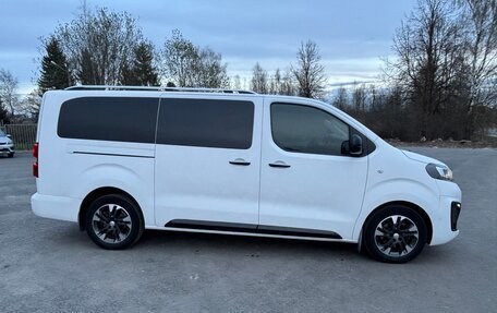 Opel Zafira Life I, 2020 год, 3 800 000 рублей, 3 фотография