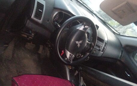 Mitsubishi Outlander III рестайлинг 3, 2008 год, 420 000 рублей, 7 фотография