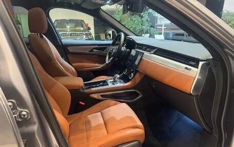 Jaguar F-Pace, 2024 год, 4 800 000 рублей, 7 фотография