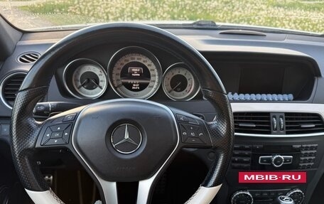 Mercedes-Benz C-Класс, 2013 год, 1 300 000 рублей, 4 фотография
