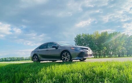 Toyota Camry, 2020 год, 2 880 000 рублей, 10 фотография
