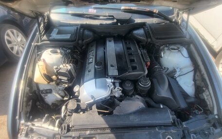 BMW 5 серия, 2001 год, 510 000 рублей, 8 фотография