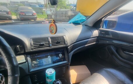 BMW 5 серия, 2001 год, 510 000 рублей, 16 фотография