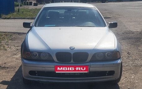 BMW 5 серия, 2001 год, 510 000 рублей, 3 фотография
