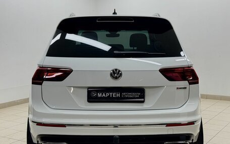 Volkswagen Tiguan II, 2019 год, 3 089 000 рублей, 5 фотография