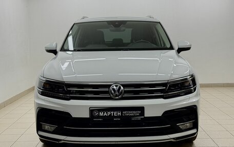 Volkswagen Tiguan II, 2019 год, 3 089 000 рублей, 2 фотография