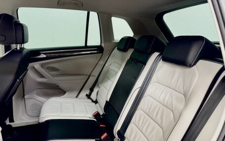 Volkswagen Tiguan II, 2019 год, 3 089 000 рублей, 14 фотография