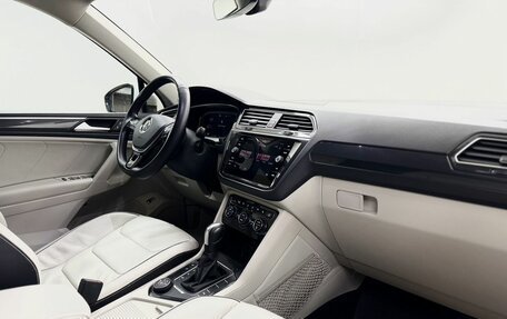 Volkswagen Tiguan II, 2019 год, 3 089 000 рублей, 12 фотография