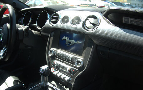 Ford Mustang VI рестайлинг, 2016 год, 3 500 000 рублей, 11 фотография