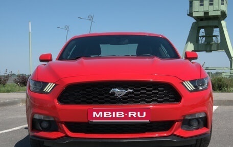 Ford Mustang VI рестайлинг, 2016 год, 3 500 000 рублей, 10 фотография