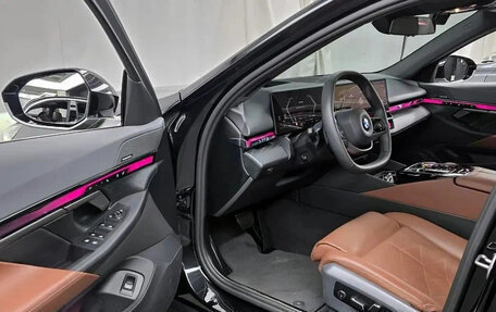 BMW 5 серия, 2023 год, 4 фотография