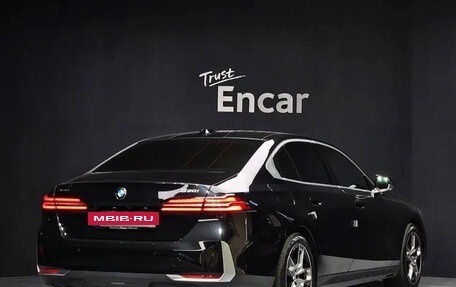 BMW 5 серия, 2023 год, 3 фотография