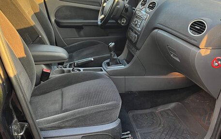 Ford Focus II рестайлинг, 2006 год, 410 000 рублей, 15 фотография