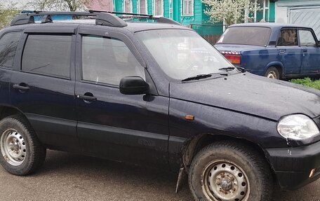 Chevrolet Niva I рестайлинг, 2005 год, 350 000 рублей, 2 фотография