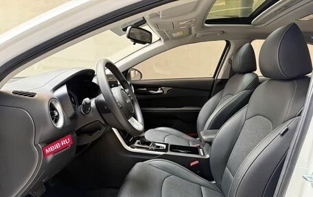KIA K3, 2023 год, 1 700 000 рублей, 19 фотография