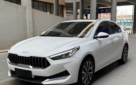 KIA K3, 2023 год, 1 700 000 рублей, 25 фотография