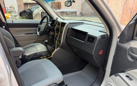 Jeep Liberty (Patriot), 2007 год, 800 000 рублей, 7 фотография