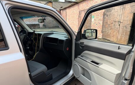 Jeep Liberty (Patriot), 2007 год, 800 000 рублей, 8 фотография