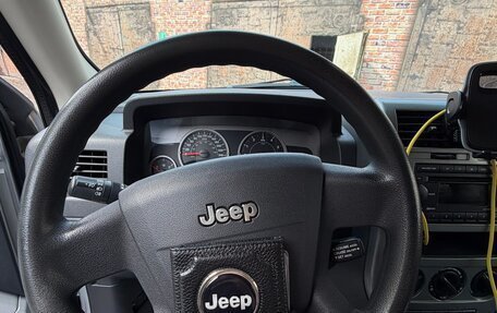 Jeep Liberty (Patriot), 2007 год, 800 000 рублей, 13 фотография