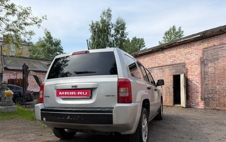 Jeep Liberty (Patriot), 2007 год, 800 000 рублей, 3 фотография