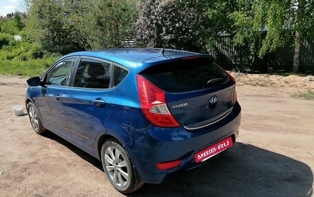 Hyundai Solaris II рестайлинг, 2011 год, 510 000 рублей, 3 фотография