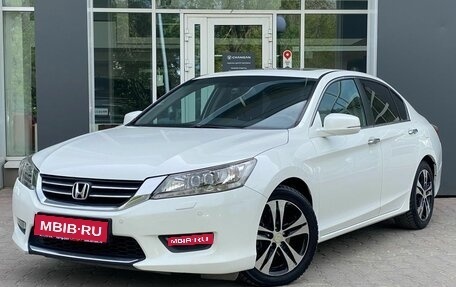 Honda Accord IX рестайлинг, 2013 год, 1 599 000 рублей, 1 фотография