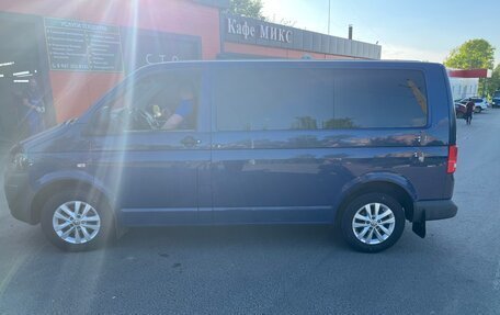 Volkswagen Caravelle T5, 2011 год, 1 100 000 рублей, 3 фотография