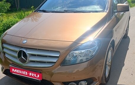 Mercedes-Benz B-Класс, 2012 год, 1 200 000 рублей, 4 фотография