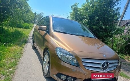 Mercedes-Benz B-Класс, 2012 год, 1 200 000 рублей, 2 фотография
