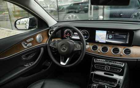 Mercedes-Benz E-Класс, 2017 год, 3 299 000 рублей, 13 фотография
