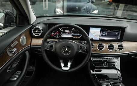 Mercedes-Benz E-Класс, 2017 год, 3 299 000 рублей, 15 фотография