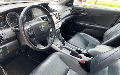 Honda Accord IX рестайлинг, 2013 год, 1 599 000 рублей, 10 фотография