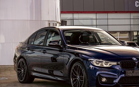 BMW 3 серия, 2018 год, 1 995 000 рублей, 7 фотография