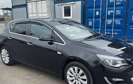 Opel Astra J, 2013 год, 750 000 рублей, 2 фотография